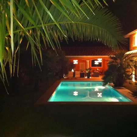 别墅 Luxueuse Avec Piscine Sur Les Hauts De 比亚里茨