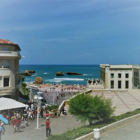 别墅 Luxueuse Avec Piscine Sur Les Hauts De 比亚里茨