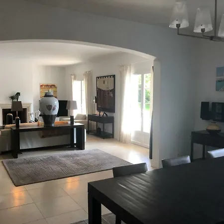 别墅 Luxueuse Avec Piscine Sur Les Hauts De 比亚里茨