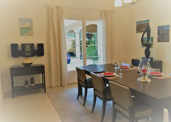 Luxueuse Avec Piscine Sur Les Hauts De